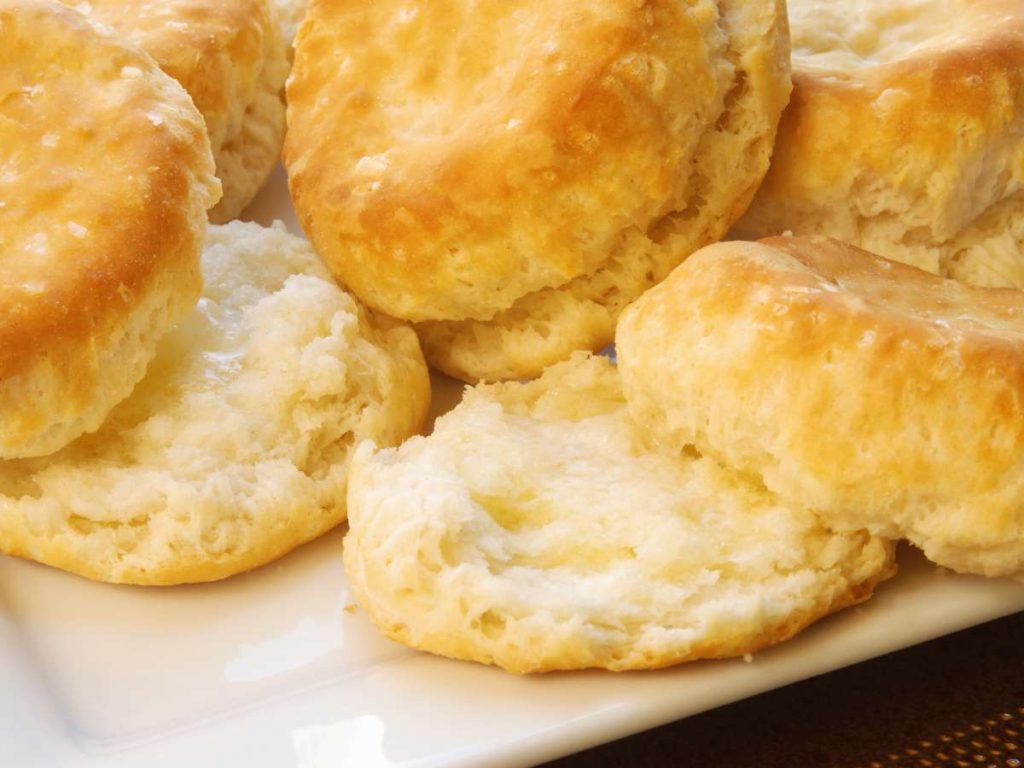 A plate of biscuits.